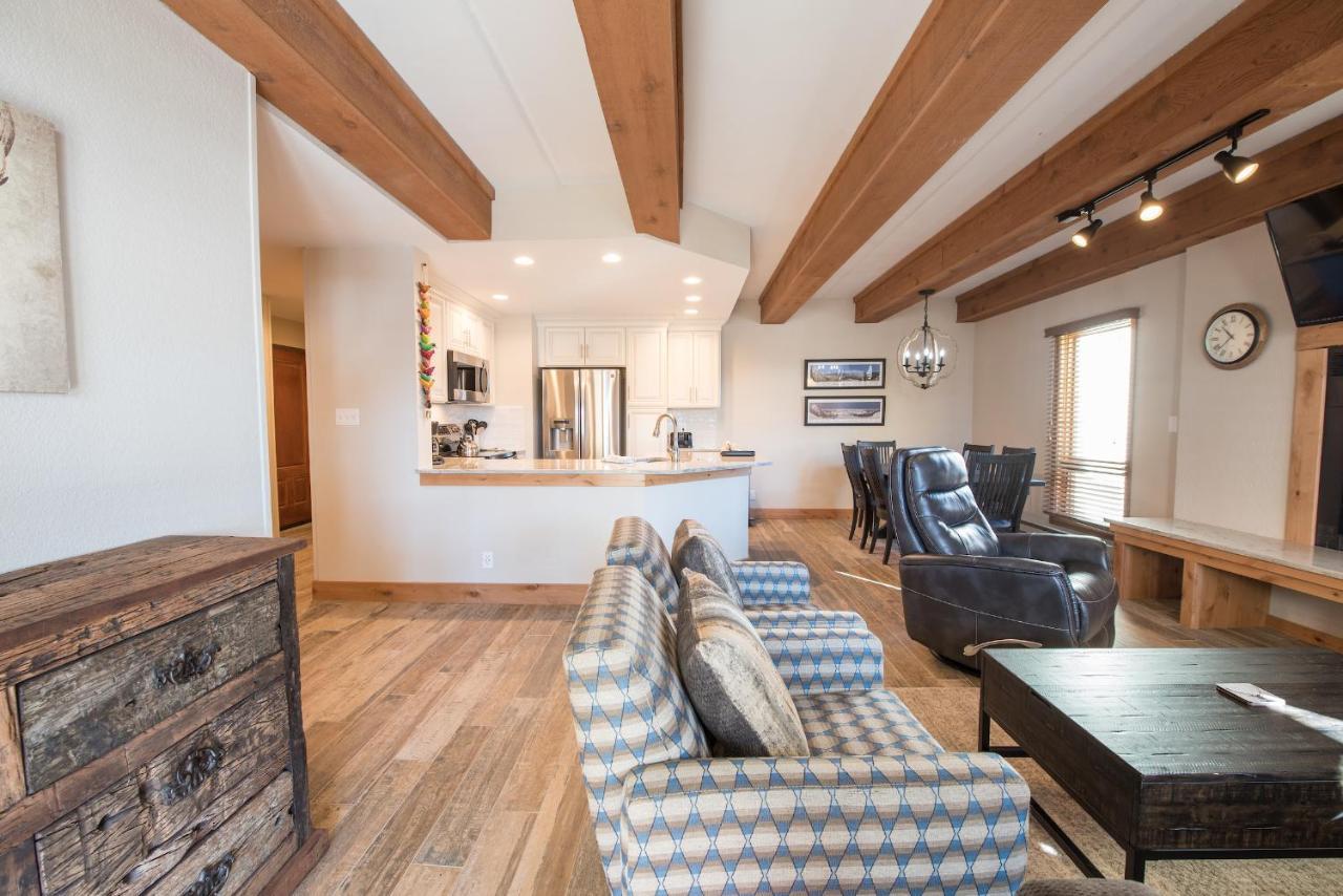 เครสต์ บิวต์ เมาน์เท็น รีสอร์ต พร็อพเพอร์ตี้ Hotel Mount Crested Butte ภายนอก รูปภาพ