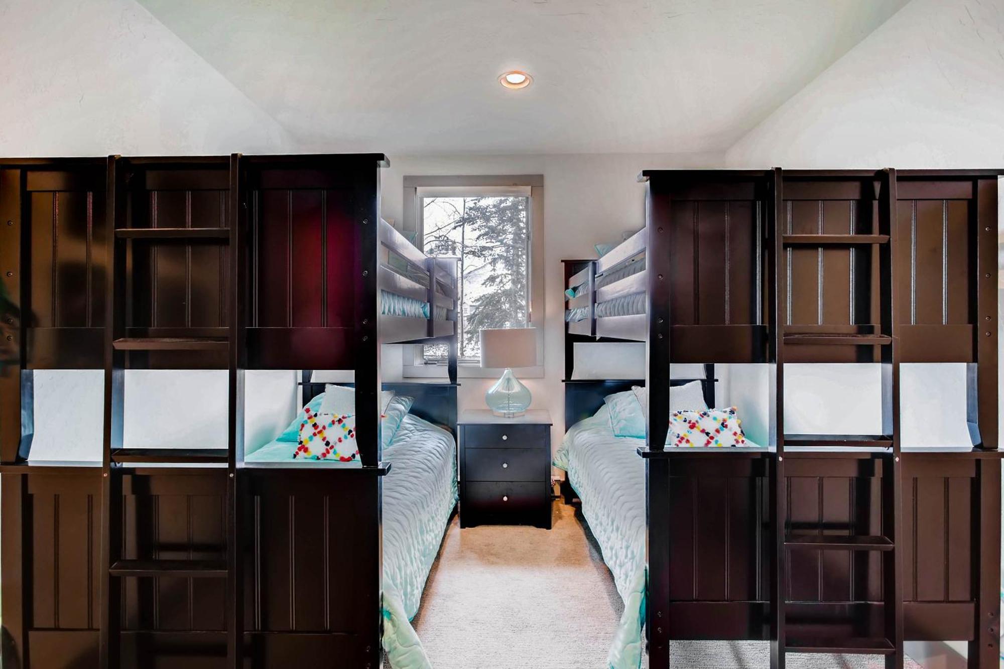 เครสต์ บิวต์ เมาน์เท็น รีสอร์ต พร็อพเพอร์ตี้ Hotel Mount Crested Butte ภายนอก รูปภาพ