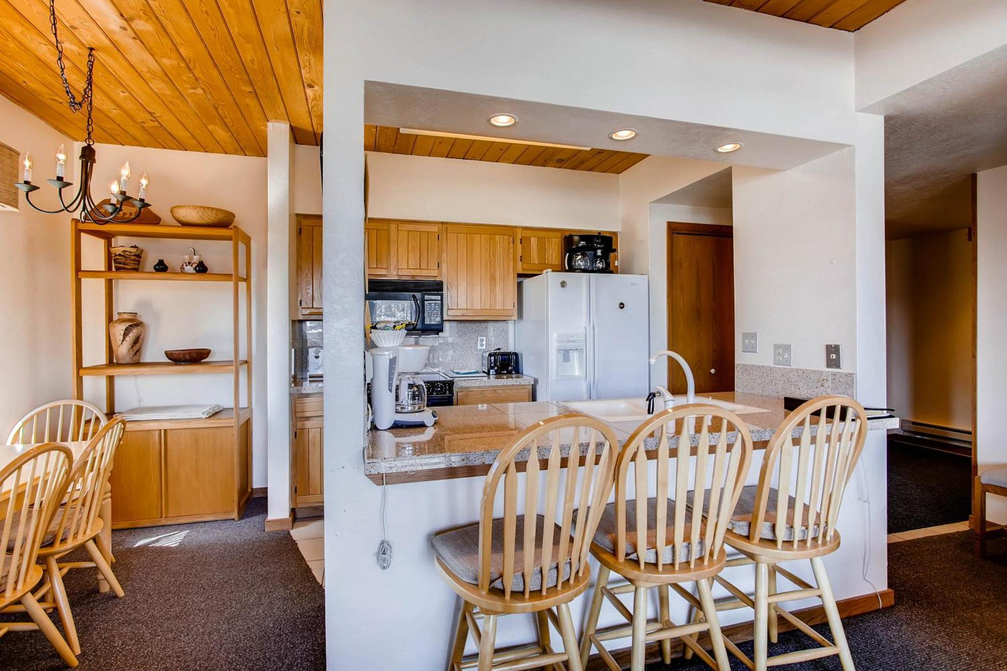 เครสต์ บิวต์ เมาน์เท็น รีสอร์ต พร็อพเพอร์ตี้ Hotel Mount Crested Butte ภายนอก รูปภาพ