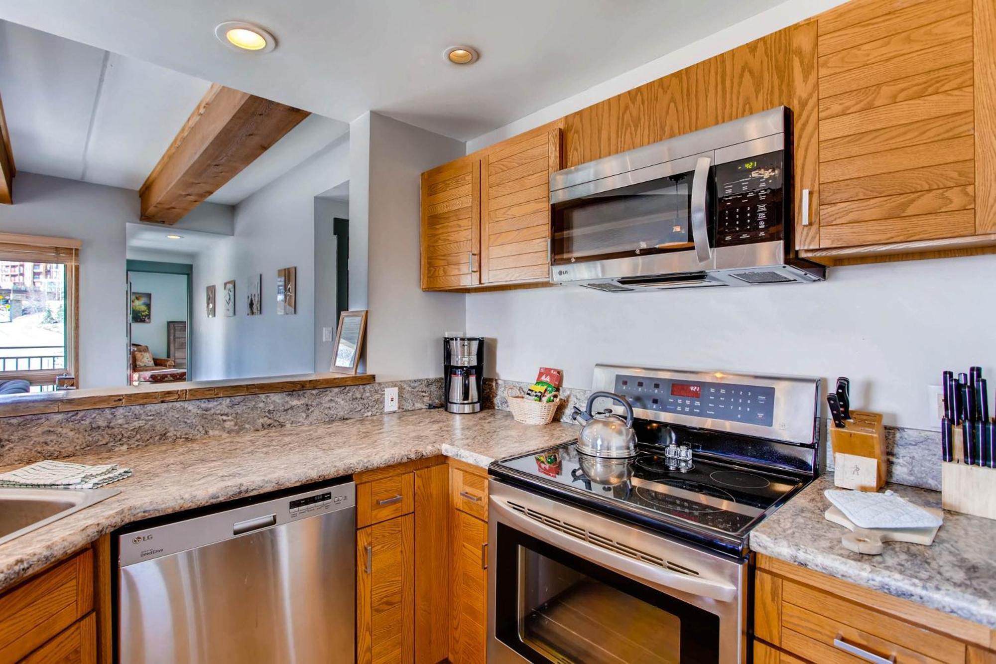 เครสต์ บิวต์ เมาน์เท็น รีสอร์ต พร็อพเพอร์ตี้ Hotel Mount Crested Butte ภายนอก รูปภาพ
